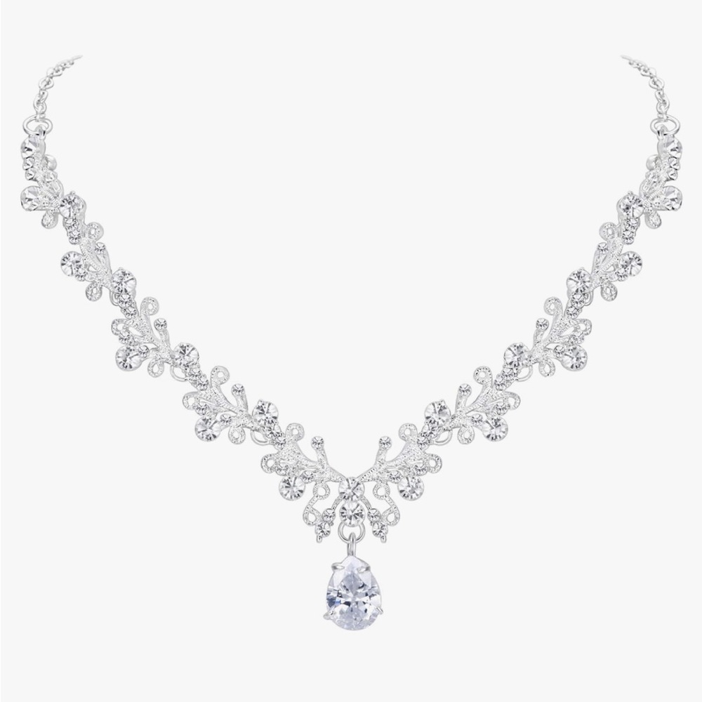 Crystal vine necklace